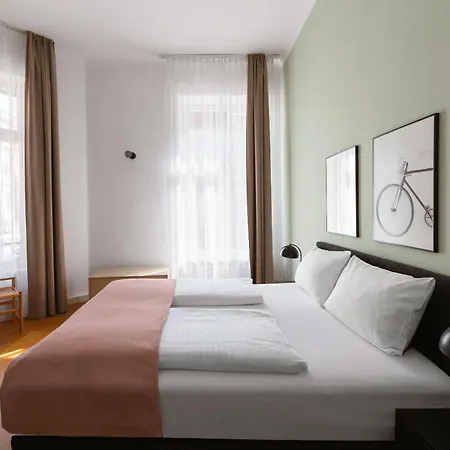 limehome Baden-Baden Bäderstraße-3